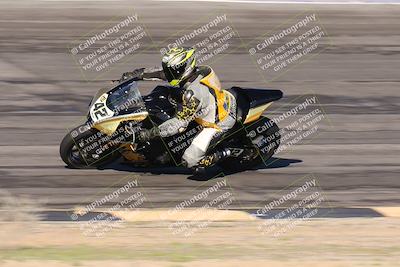 media/Jan-16-2026-CVMA Friday Practice (Fri) [[6f2bf47531]]/3-Racer 2/Session 2 Bowl Entry Pans/